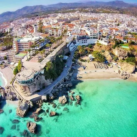 Апартаменты Balcon Del Duende Seafront Paradise Нерха