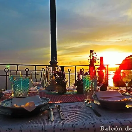 Balcon Del Duende Seafront Paradise Апартаменты