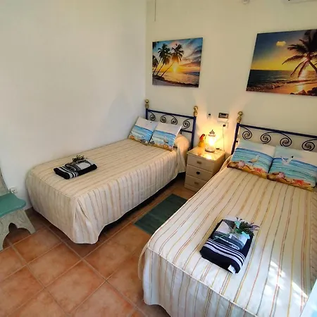 شقة Balcon Del Duende Seafront Paradise نيرخا